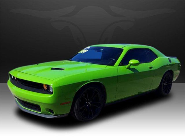 2017 Dodge Challenger SXT Plus