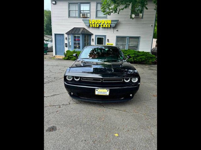 2017 Dodge Challenger SXT Plus