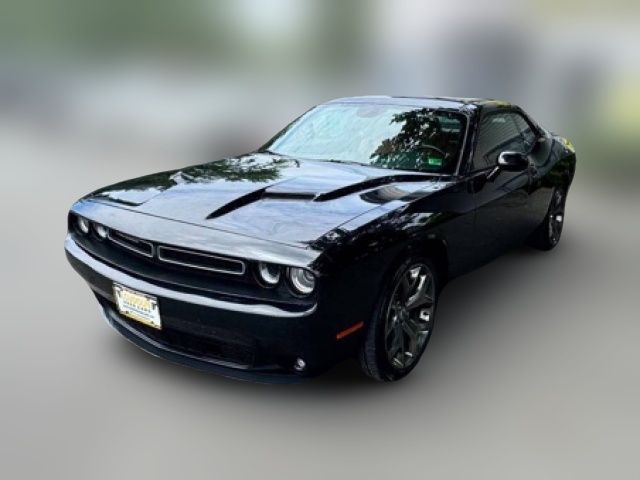 2017 Dodge Challenger SXT Plus