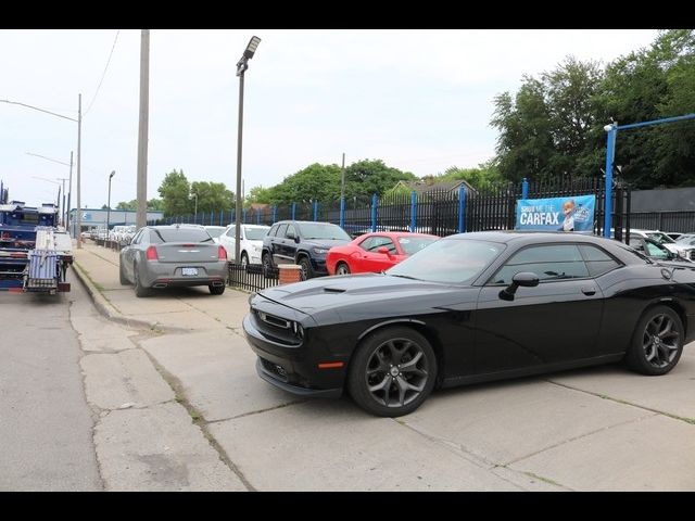 2017 Dodge Challenger SXT Plus