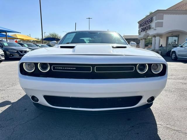 2017 Dodge Challenger SXT Plus