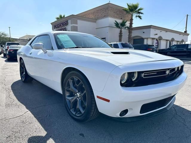 2017 Dodge Challenger SXT Plus