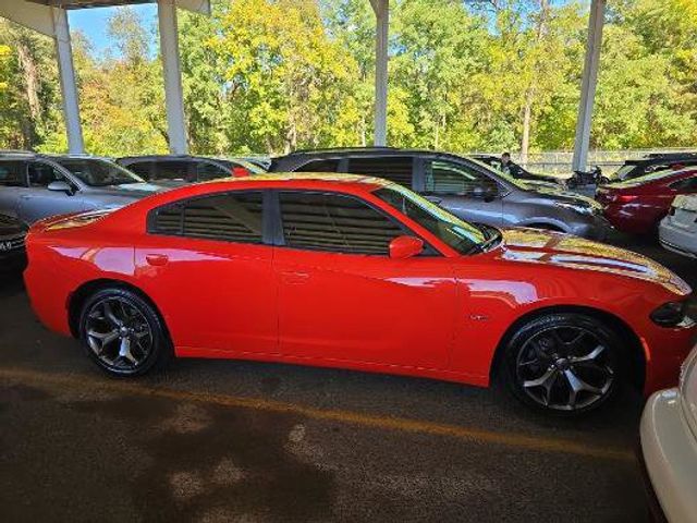 2017 Dodge Charger R/T