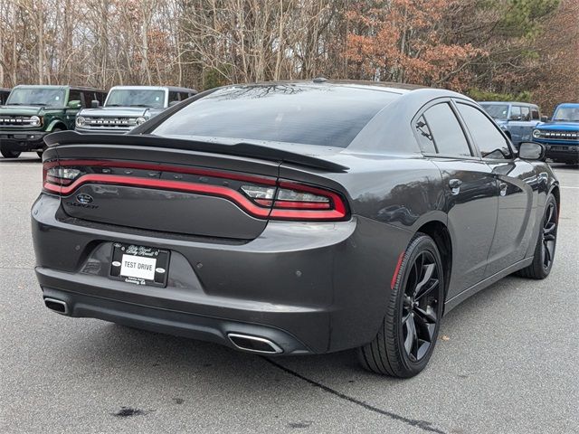 2017 Dodge Charger SE