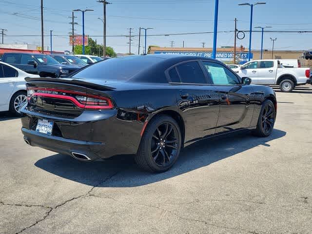 2017 Dodge Charger SE