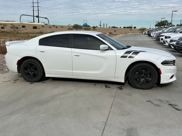 2017 Dodge Charger SE