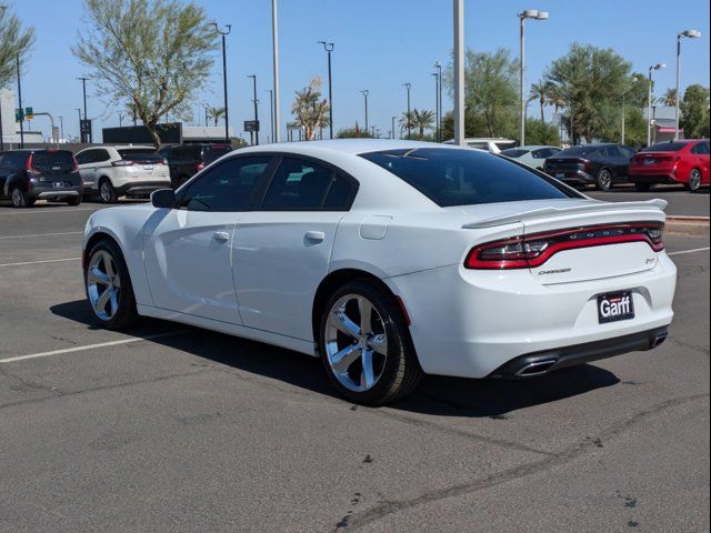 2017 Dodge Charger SE