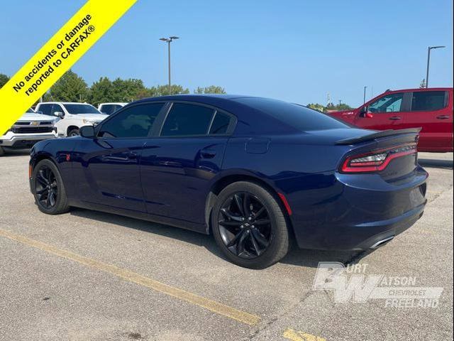 2017 Dodge Charger SE