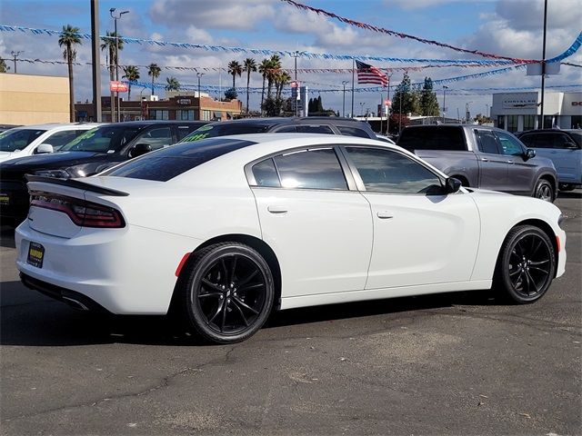 2017 Dodge Charger SE