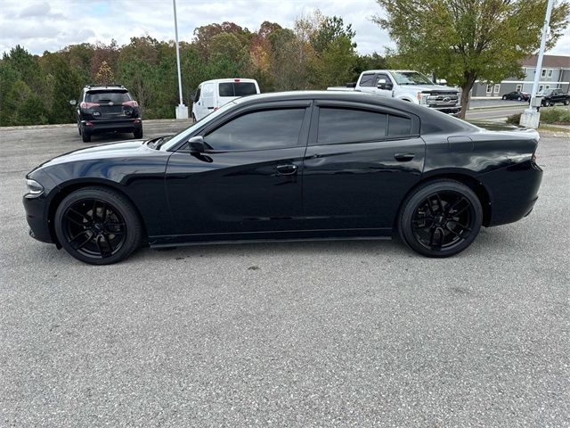 2017 Dodge Charger SE