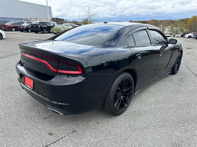 2017 Dodge Charger SE