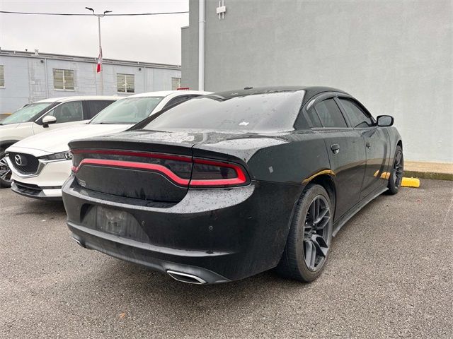 2017 Dodge Charger SE