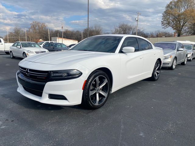 2017 Dodge Charger SE