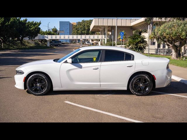 2017 Dodge Charger SE