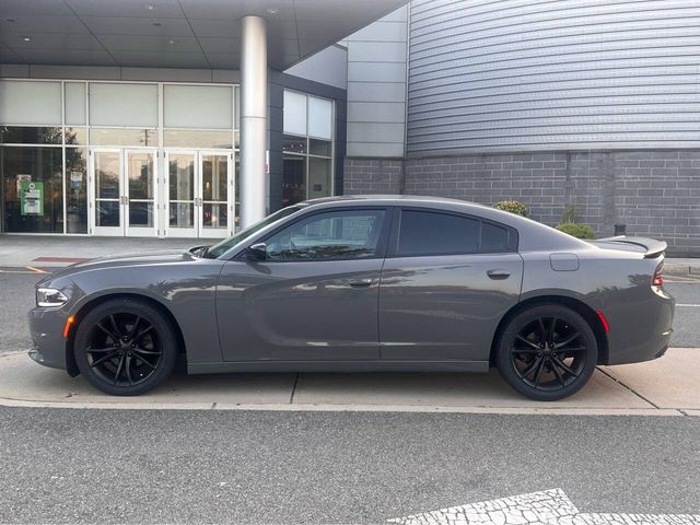 2017 Dodge Charger SE