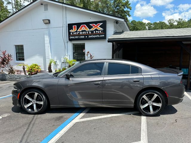 2017 Dodge Charger SE