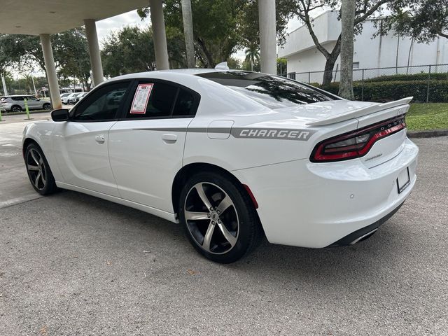 2017 Dodge Charger SXT