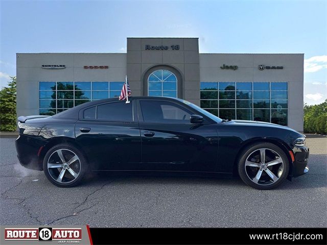 2017 Dodge Charger SXT