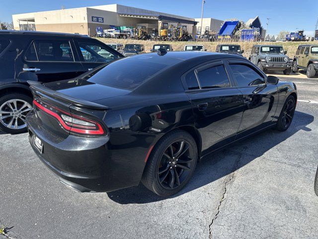 2017 Dodge Charger SXT