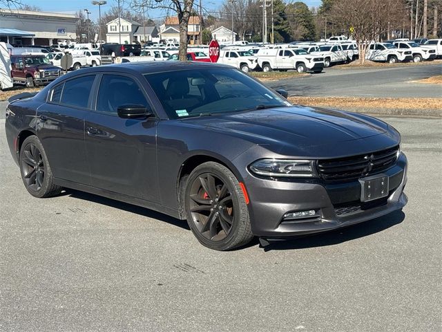 2017 Dodge Charger SXT