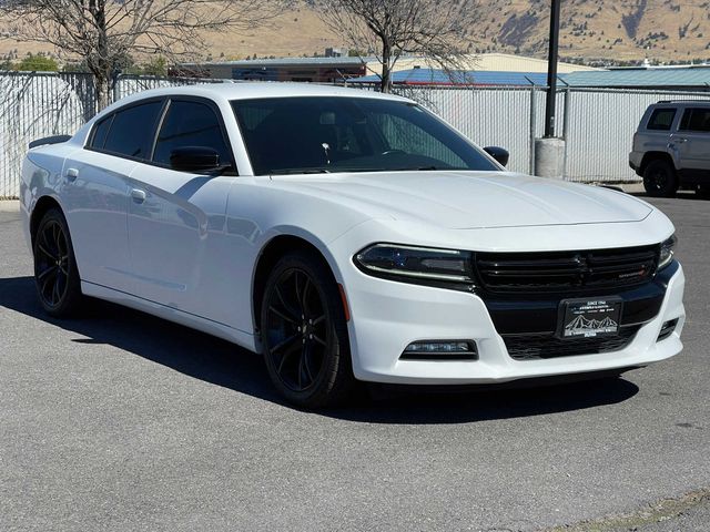 2017 Dodge Charger SXT