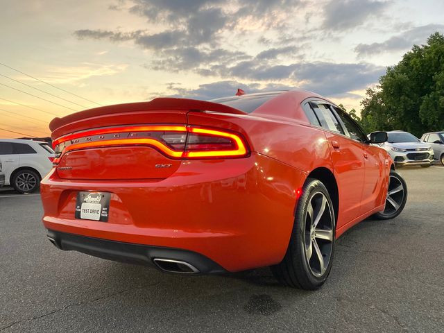 2017 Dodge Charger SXT