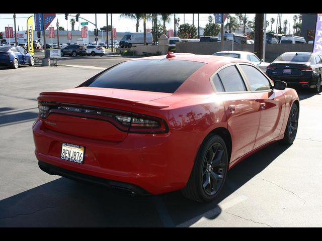 2017 Dodge Charger SXT