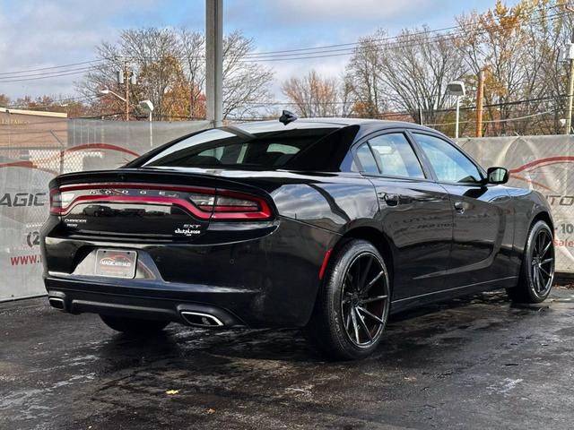 2017 Dodge Charger SXT