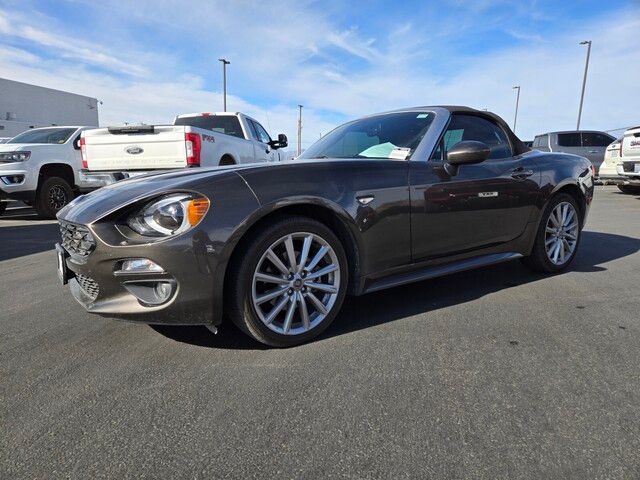 2017 FIAT 124 Spider Lusso