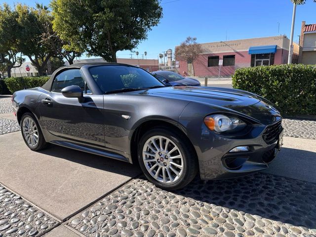 2017 FIAT 124 Spider Classica