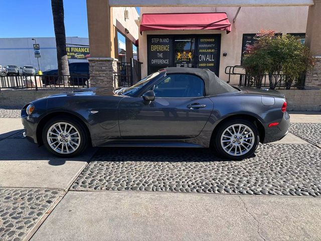 2017 FIAT 124 Spider Classica