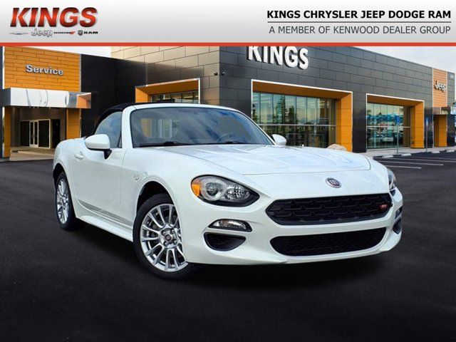 2017 FIAT 124 Spider Classica