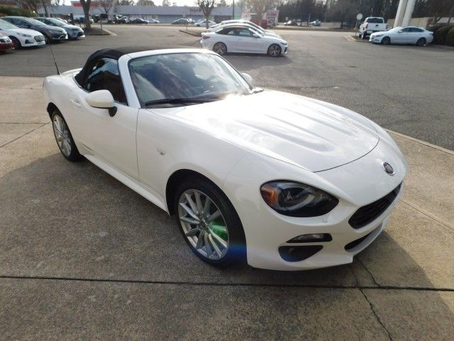 2017 FIAT 124 Spider Lusso