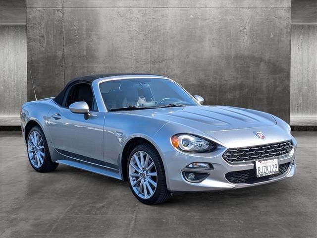 2017 FIAT 124 Spider Lusso