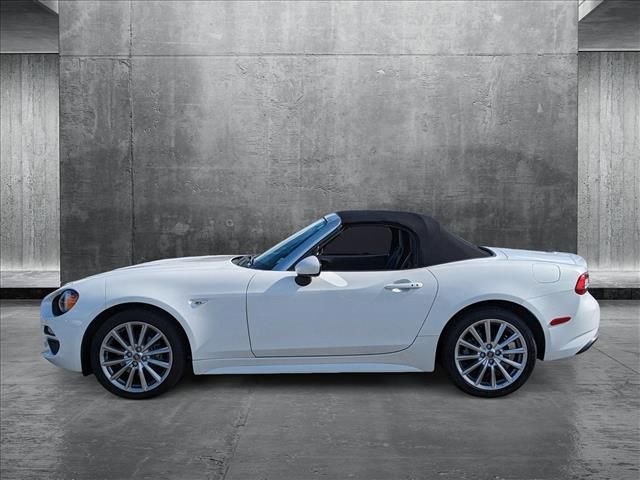 2017 FIAT 124 Spider Lusso