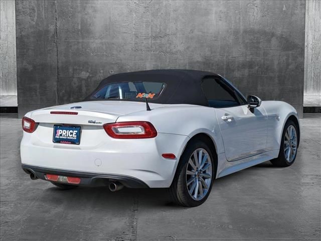 2017 FIAT 124 Spider Lusso