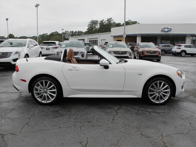 2017 FIAT 124 Spider Lusso