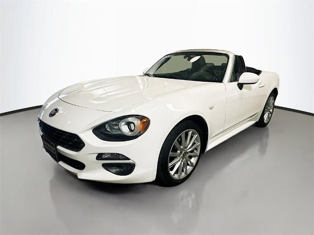 2017 FIAT 124 Spider Lusso