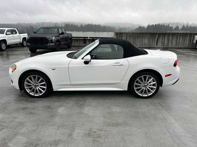 2017 FIAT 124 Spider Lusso