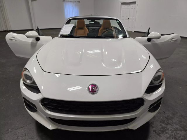 2017 FIAT 124 Spider Lusso