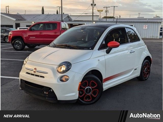 2017 FIAT 500e Base