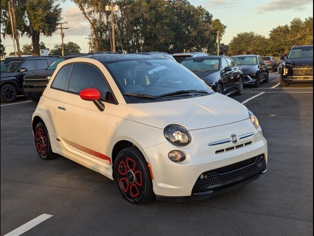 2017 FIAT 500e Base