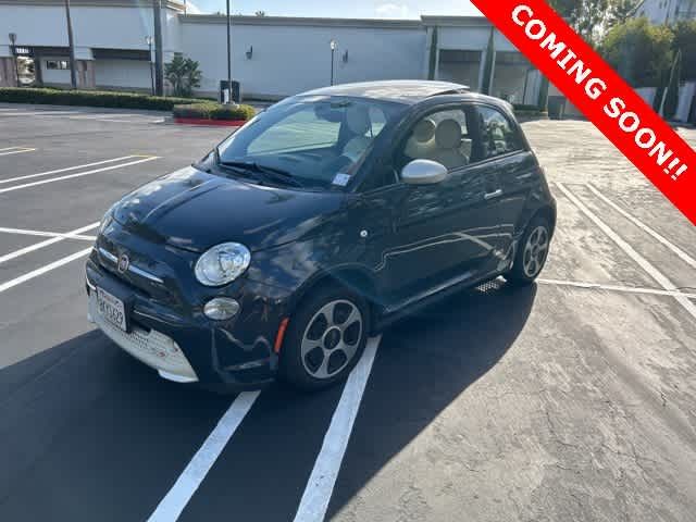 2017 FIAT 500e Base