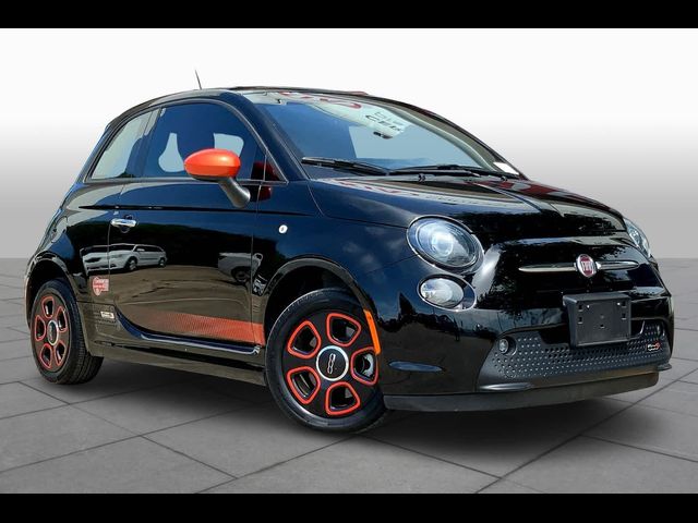 2017 FIAT 500e Base