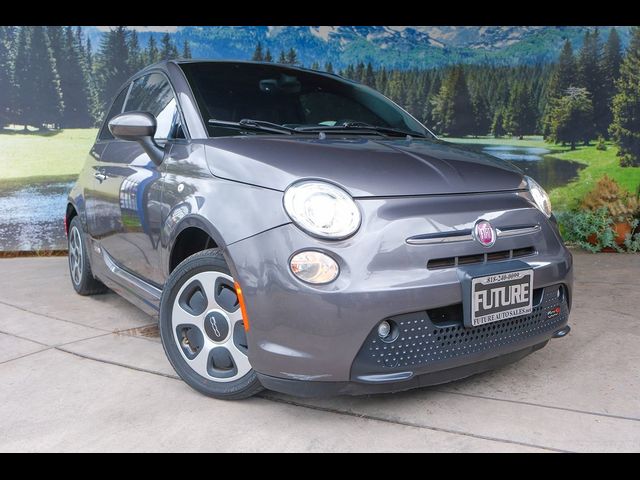 2017 FIAT 500e Base