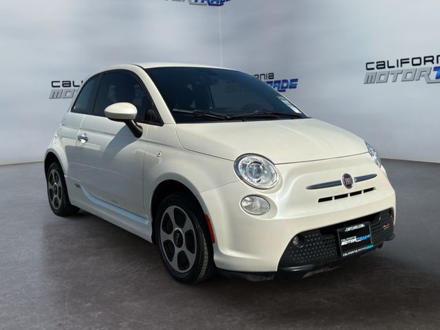 2017 FIAT 500e Base