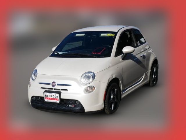 2017 FIAT 500e Base