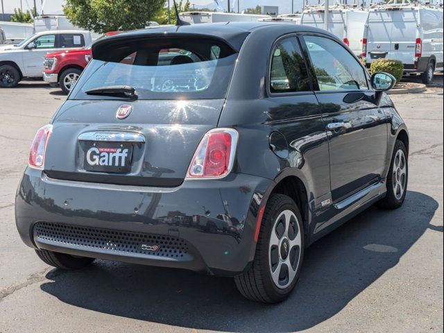 2017 FIAT 500e Base