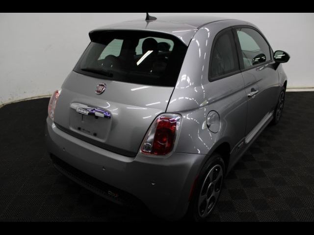 2017 FIAT 500e Base