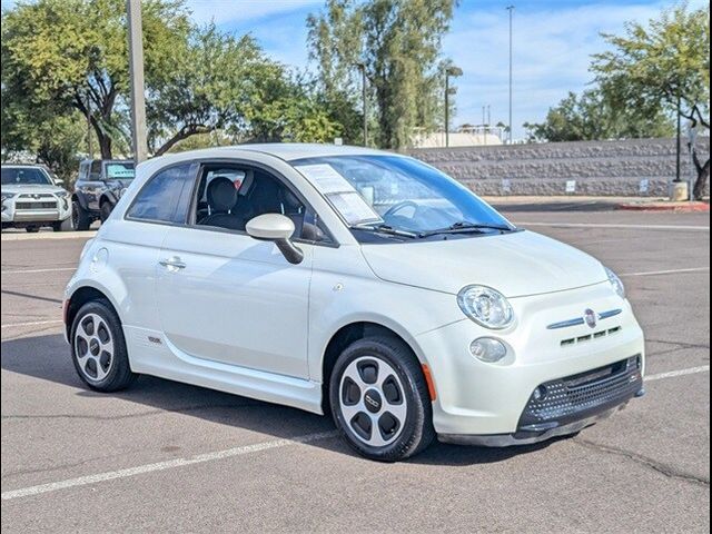 2017 FIAT 500e Base